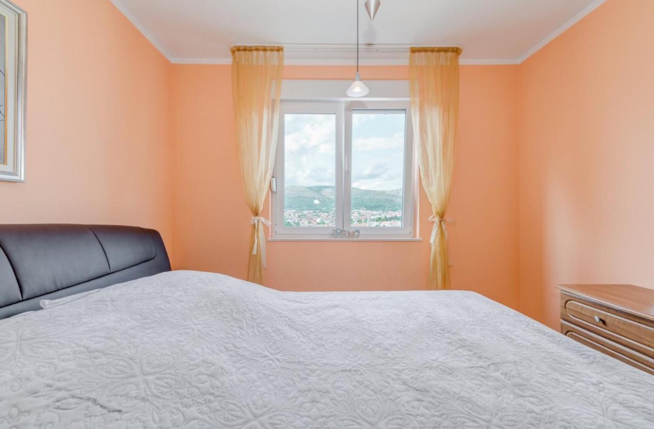 The Best Old Town View Apartment, 5 Min Walk, Parking Трогир Экстерьер фото