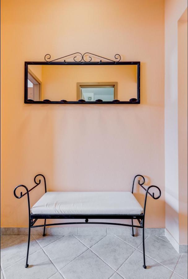 The Best Old Town View Apartment, 5 Min Walk, Parking Трогир Экстерьер фото