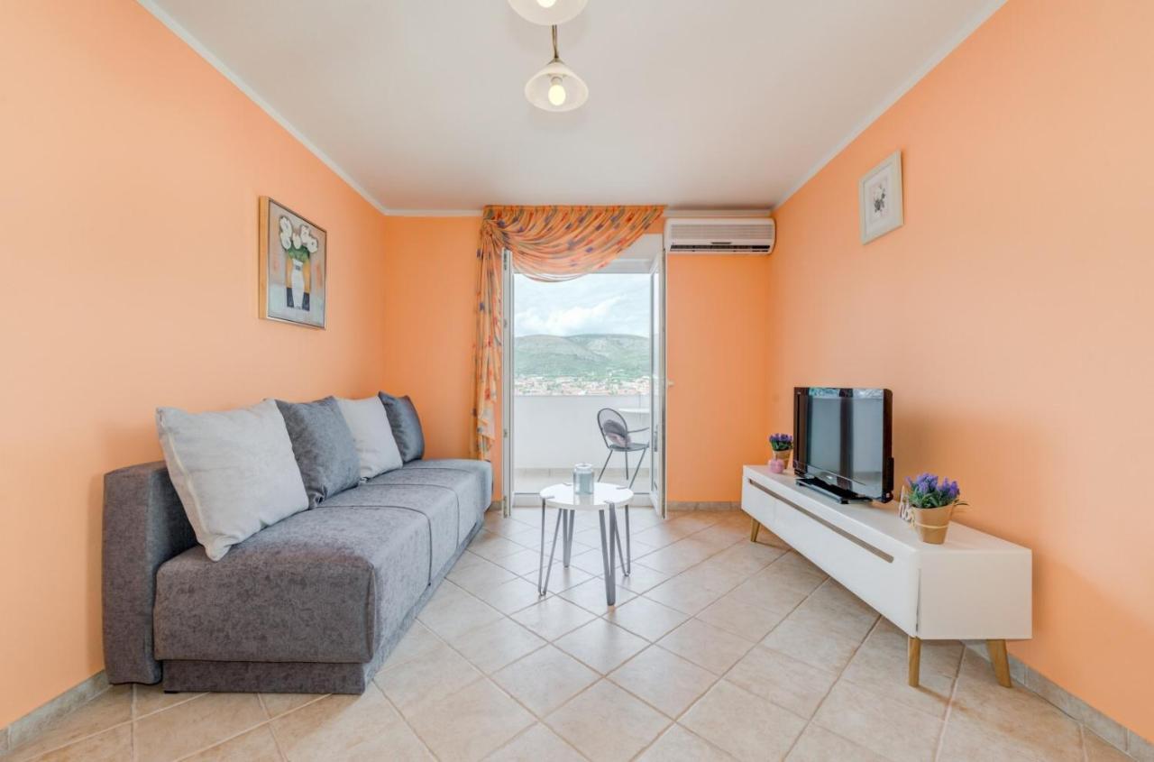 The Best Old Town View Apartment, 5 Min Walk, Parking Трогир Экстерьер фото